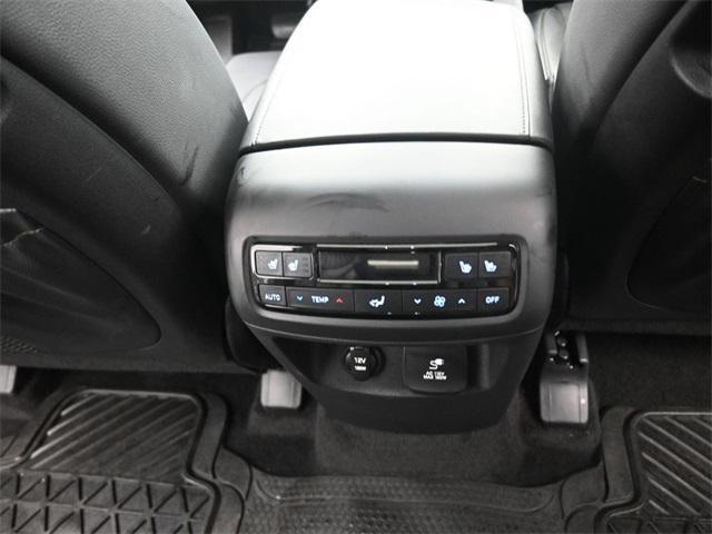 Photo of 2024 Silver Hyundai PALISADE