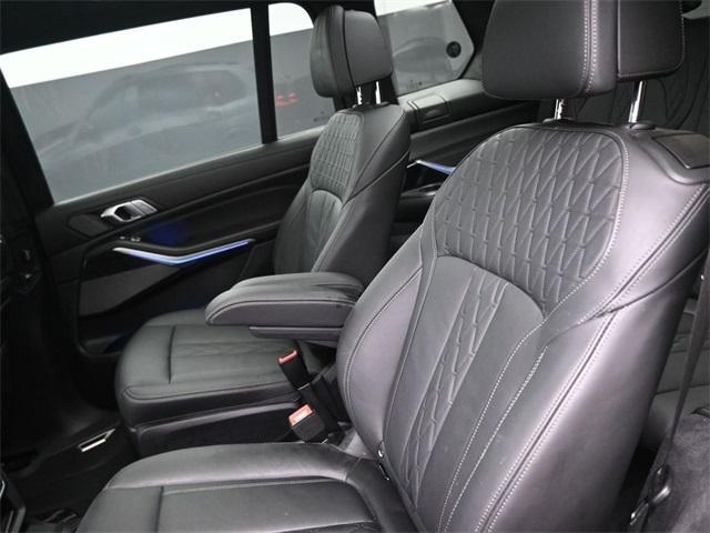 Photo of 2023 Skyscraper Gray Metallic BMW X7