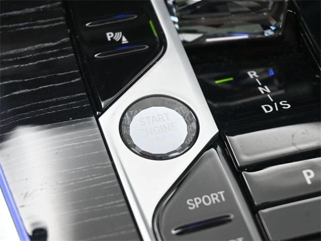 Photo of 2023 Skyscraper Gray Metallic BMW X7