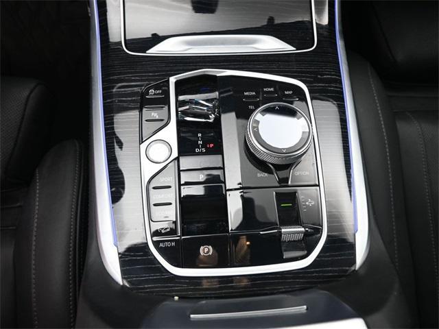 Photo of 2023 Skyscraper Gray Metallic BMW X7