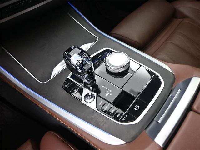 Photo of 2022 Mineral White Metallic BMW X5