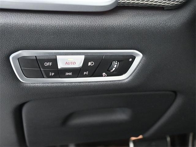 Photo of 2023 Alpine White BMW X6