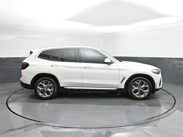 Photo of 2024 Alpine White BMW X3