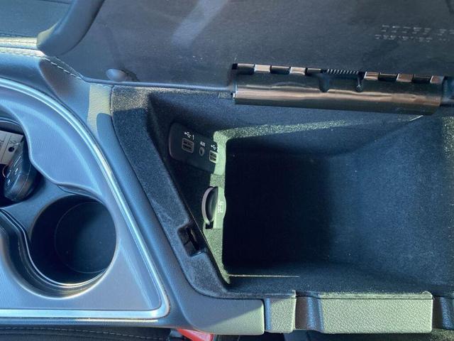 Photo of 2022 Granite Pearlcoat Dodge Challenger