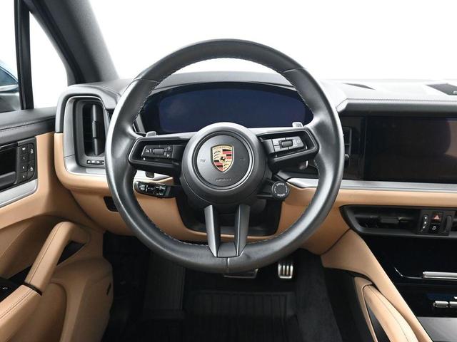 Photo of 2024 Montego Blue Metallic Porsche Cayenne
