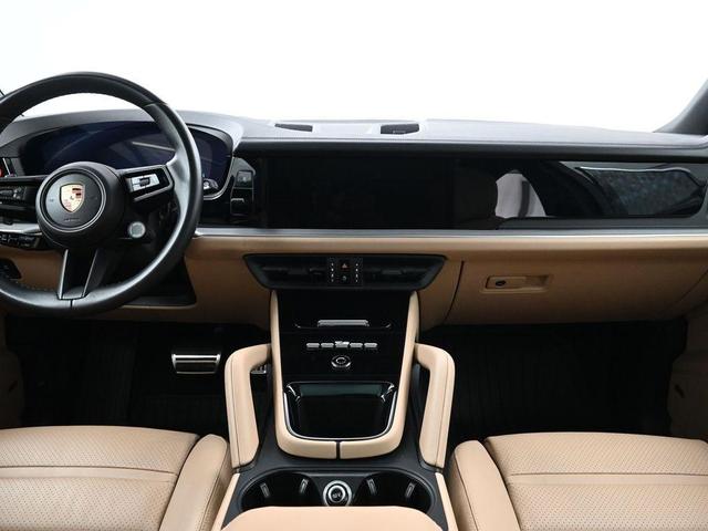 Photo of 2024 Montego Blue Metallic Porsche Cayenne