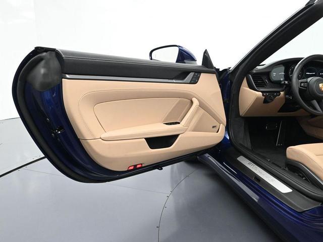 Photo of 2024 Gentian Blue Metallic Porsche 911