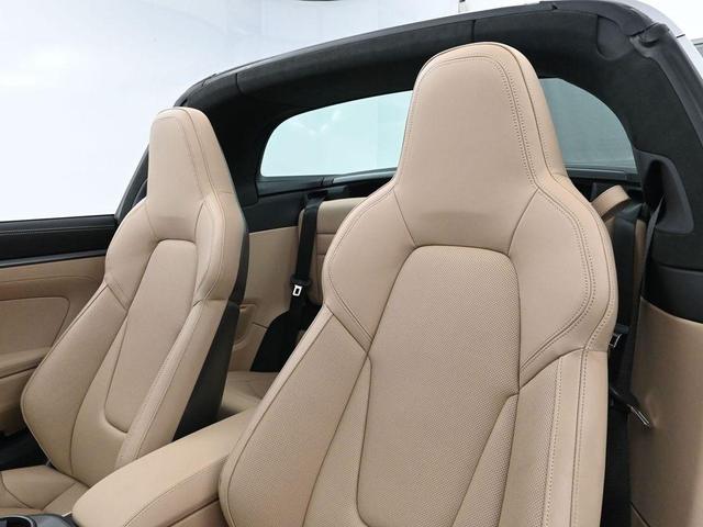 Photo of 2024 Gentian Blue Metallic Porsche 911