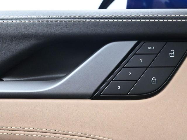 Photo of 2024 Gentian Blue Metallic Porsche 911