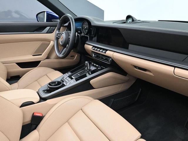 Photo of 2024 Gentian Blue Metallic Porsche 911
