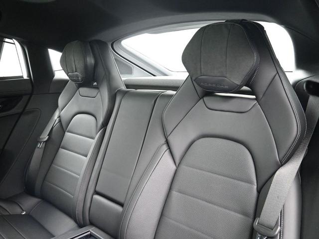 Photo of 2025 Madeira Porsche Panamera