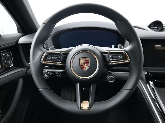 Photo of 2025 Madeira Porsche Panamera