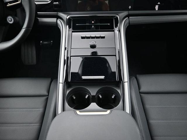 Photo of 2025 Madeira Porsche Panamera
