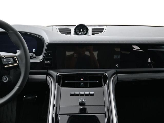 Photo of 2025 Madeira Porsche Panamera