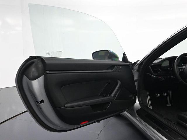 Photo of 2024 Silver Porsche 911
