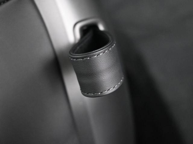 Photo of 2024 Silver Porsche 911