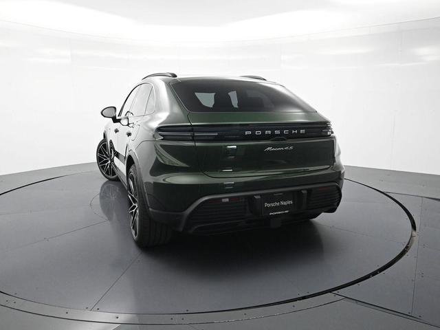 Photo of 2025 Oak Porsche Macan