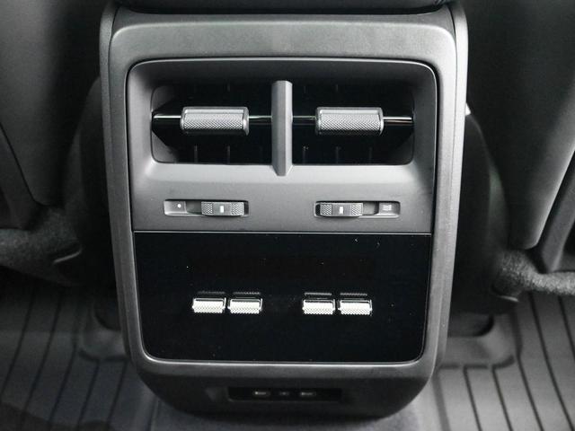 Photo of 2025 Oak Porsche Macan