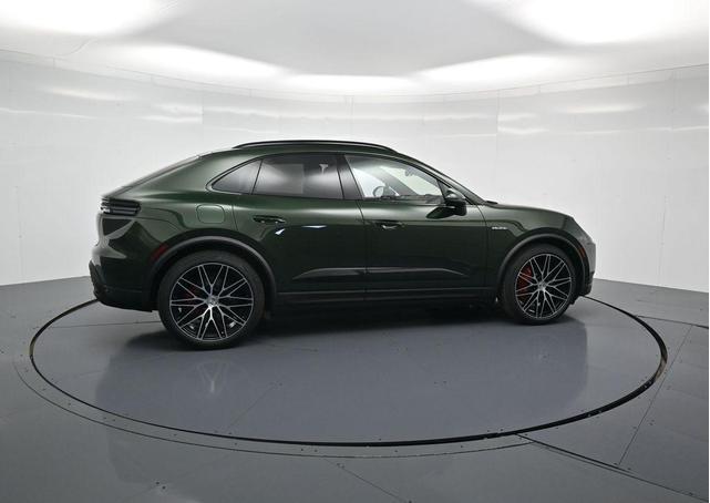 Photo of 2025 Oak Porsche Macan