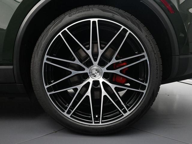 Photo of 2025 Oak Porsche Macan