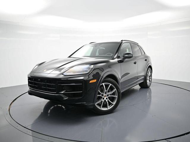 Photo of 2025 Black Metallic Porsche Cayenne