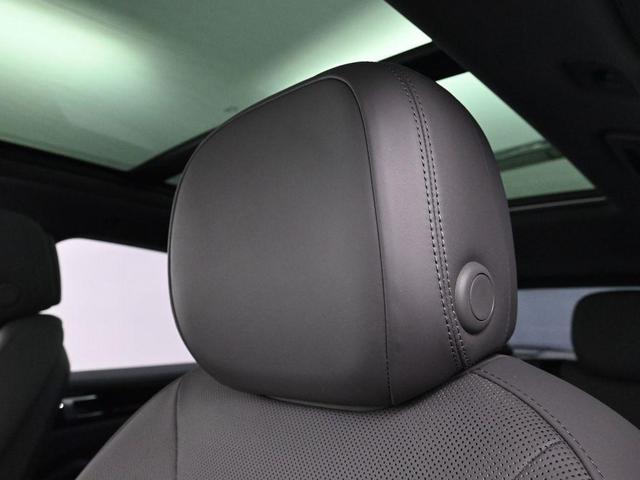 Photo of 2022 Dolomite Silver Metallic Porsche Cayenne