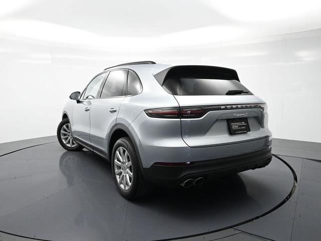 Photo of 2022 Dolomite Silver Metallic Porsche Cayenne