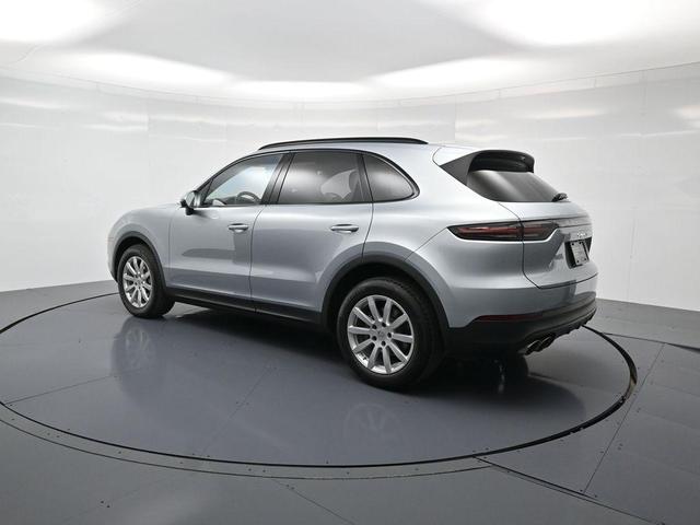 Photo of 2022 Dolomite Silver Metallic Porsche Cayenne