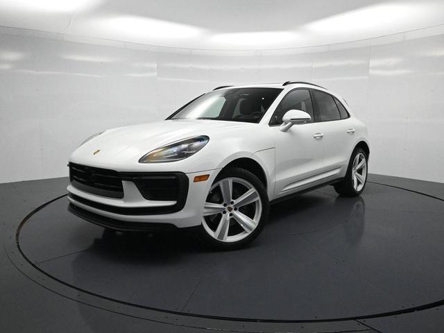 Photo of 2024 White Porsche Macan