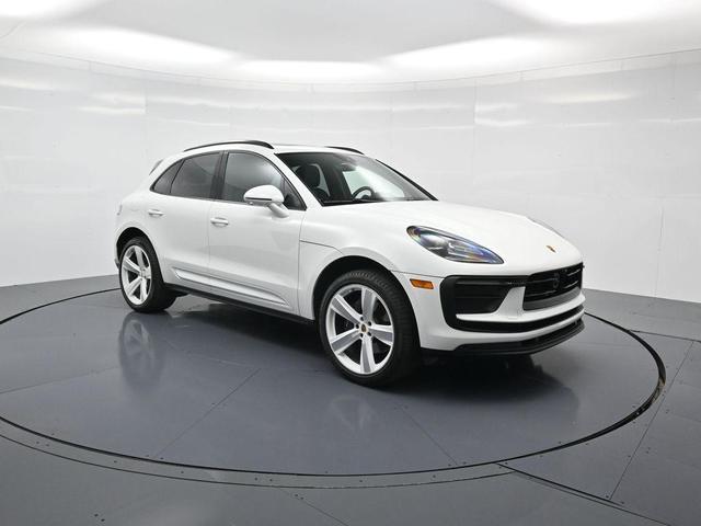 Photo of 2024 White Porsche Macan