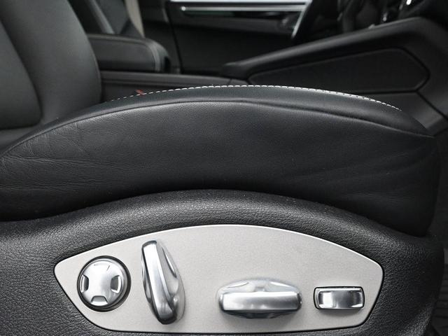 Photo of 2023 Chalk Porsche Macan