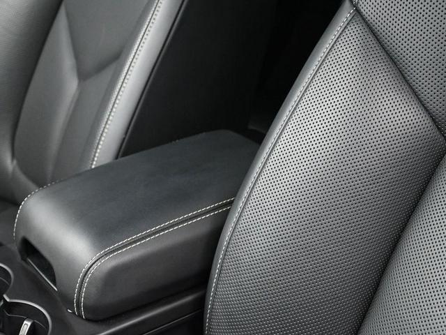 Photo of 2023 Chalk Porsche Macan