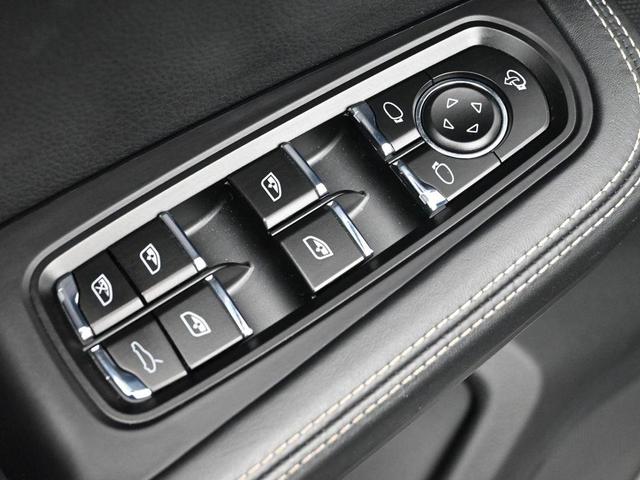 Photo of 2023 Chalk Porsche Macan