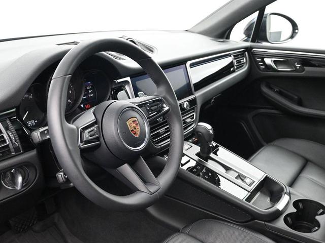 Photo of 2025 Jet Black Metallic Porsche Macan