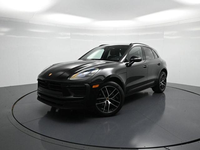 Photo of 2025 Jet Black Metallic Porsche Macan
