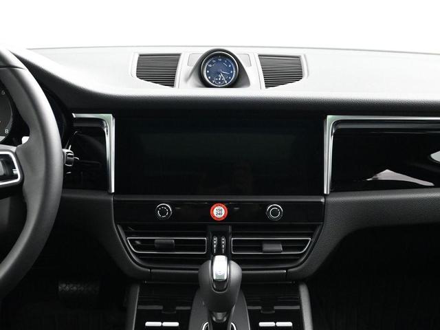 Photo of 2025 Jet Black Metallic Porsche Macan
