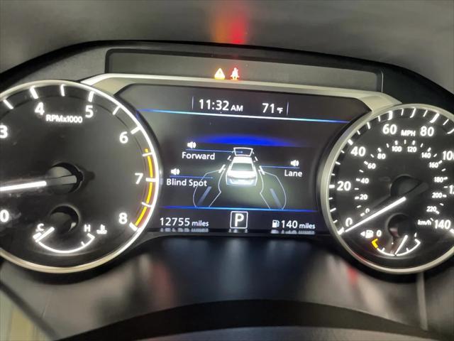 Photo of 2022 Super Black Nissan Altima