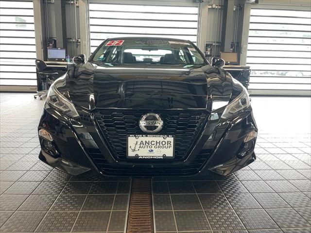 Photo of 2022 Super Black Nissan Altima