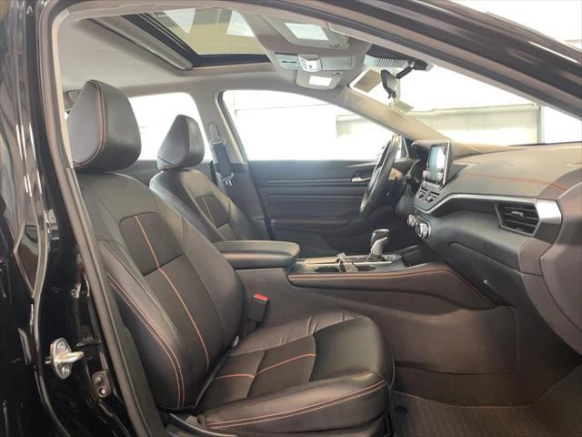Photo of 2022 Super Black Nissan Altima