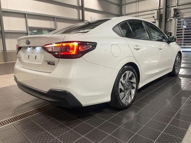 Photo of 2023 Crystal White Pearl Subaru Legacy