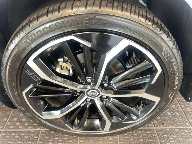 Photo of 2024 Gray Sky Pearl Nissan Altima