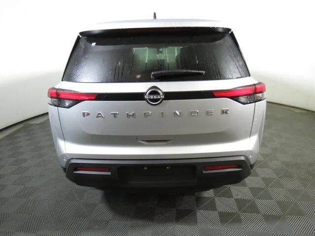 Photo of 2025 Brilliant Silver Nissan Pathfinder