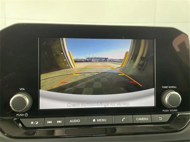 Photo of 2025 Brilliant Silver Nissan Pathfinder