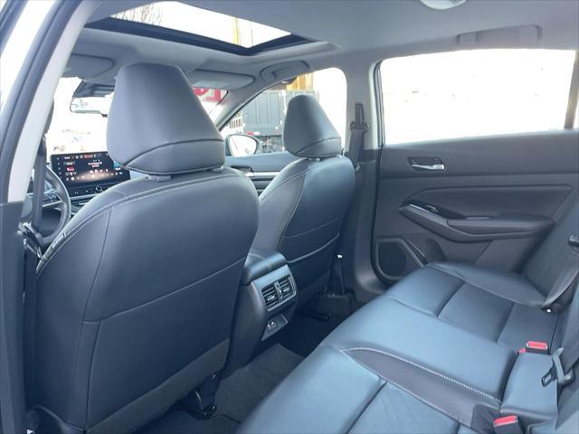 Photo of 2024 Gun Metallic Nissan Altima