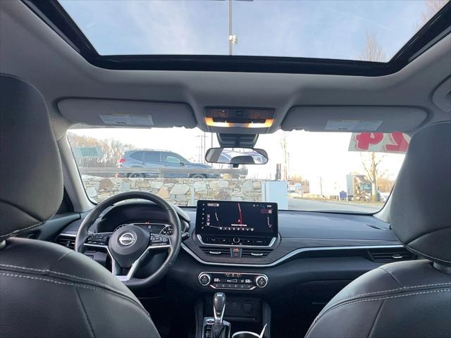 Photo of 2024 Gun Metallic Nissan Altima