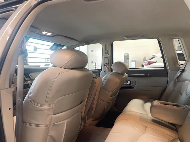 Photo of 1997 Green Lincoln Town Car