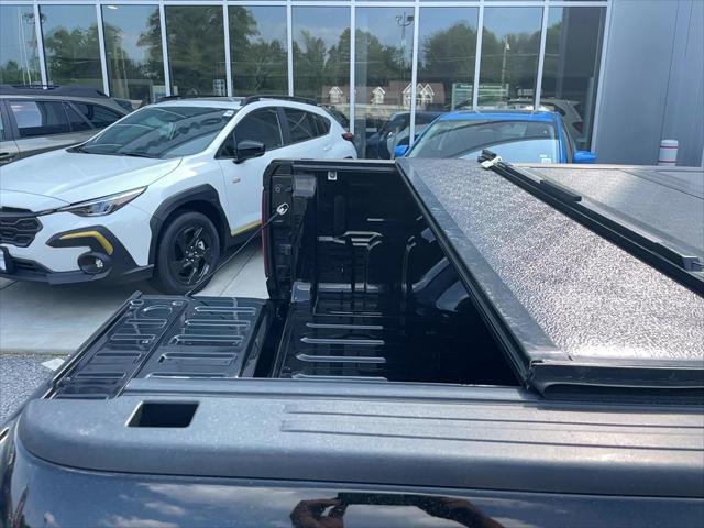 Photo of 2022 Diamond Black Crystal Pearlcoat RAM 1500