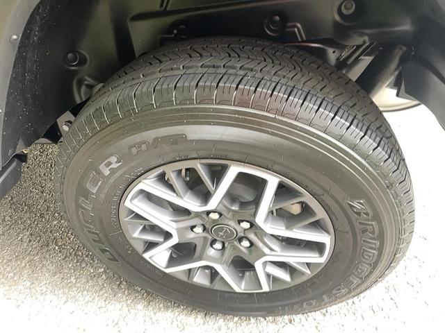 Photo of 2025 Black Clearcoat Jeep Wrangler