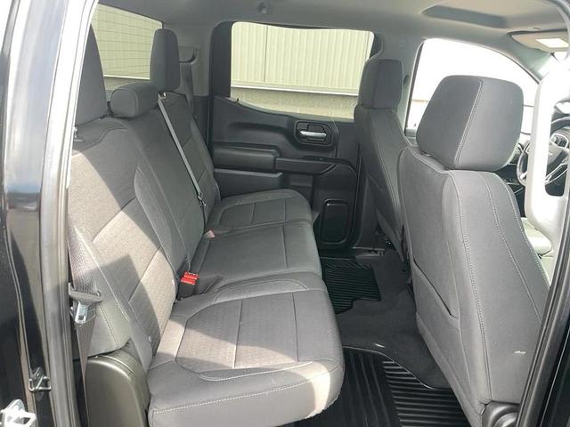 Photo of 2022 Black Chevrolet Silverado 1500