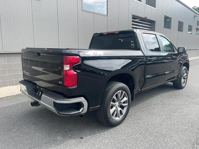 Photo of 2022 Black Chevrolet Silverado 1500
